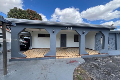 Commercial property in Hialeah, Florida 285.67 sq.m. № 1037812 - photo 7
