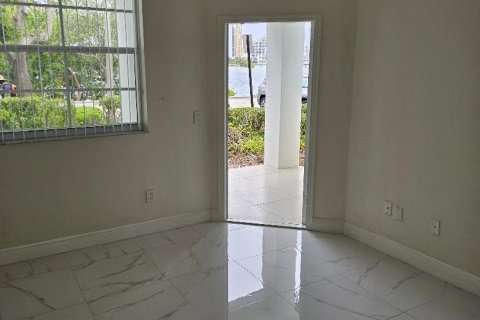 Condominio en venta en Aventura, Florida, 2 dormitorios, 100.06 m2 № 1022322 - foto 15