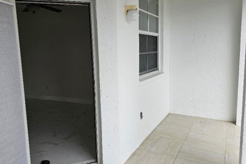 Condo in Aventura, Florida, 2 bedrooms  № 1022322 - photo 4