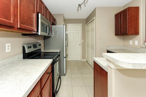 Casa en venta en Kissimmee, Florida, 4 dormitorios, 130.53 m2 № 1250566 - foto 11