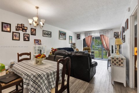 Copropriété à vendre à Hollywood, Floride: 1 chambre, 72 m2 № 1049397 - photo 14