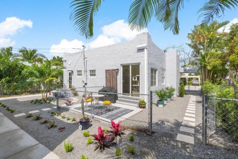 Casa en venta en West Palm Beach, Florida, 4 dormitorios, 288.37 m2 № 1058849 - foto 17