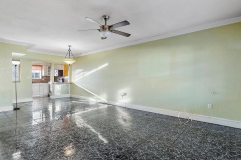 Copropriété à vendre à Hallandale Beach, Floride: 2 chambres, 101.26 m2 № 1035791 - photo 25