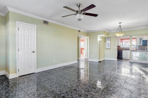 Copropriété à vendre à Hallandale Beach, Floride: 2 chambres, 101.26 m2 № 1035791 - photo 5