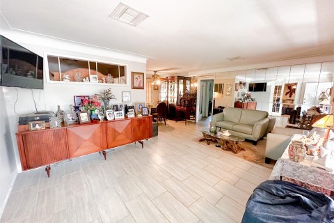 Villa ou maison à vendre à Oakland Park, Floride: 2 chambres, 120.77 m2 № 1031673 - photo 5