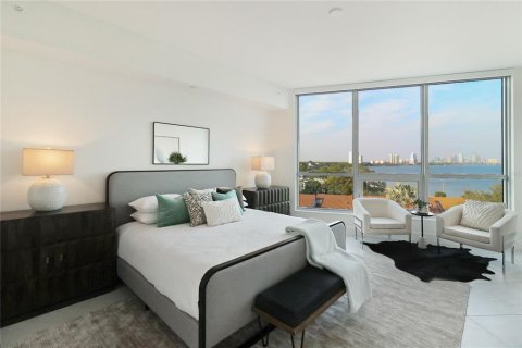 Condominio en venta en Tampa, Florida, 3 dormitorios, 249.81 m2 № 1062056 - foto 28