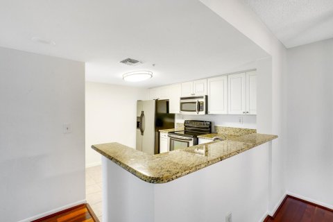 Condo in Fort Lauderdale, Florida, 2 bedrooms  № 1079195 - photo 18