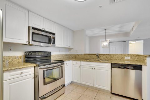 Condo in Fort Lauderdale, Florida, 2 bedrooms  № 1079195 - photo 16