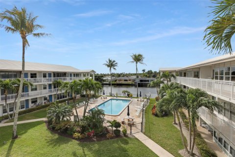 Condominio en venta en Wilton Manors, Florida, 2 dormitorios, 85.93 m2 № 1045733 - foto 4