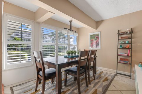 Condominio en venta en Wilton Manors, Florida, 2 dormitorios, 85.93 m2 № 1045733 - foto 18