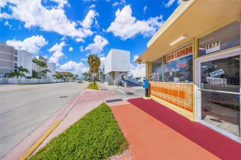 Купить коммерческую недвижимость в Майами-Бич, Флорида № 1017823 - фото 4