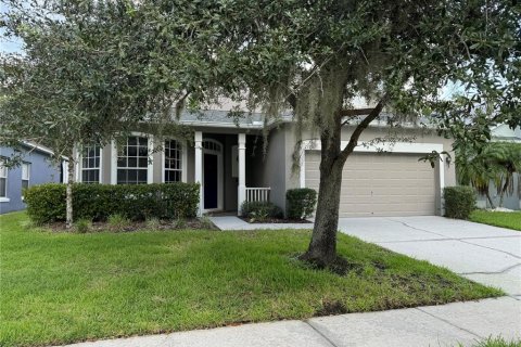 House in Orlando, Florida 3 bedrooms, 175.03 sq.m. № 1397308 - photo 2