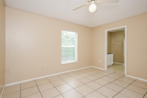 House in Winter Haven, Florida 3 bedrooms, 114.55 sq.m. № 1397279 - photo 9