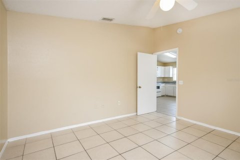 House in Winter Haven, Florida 3 bedrooms, 114.55 sq.m. № 1397279 - photo 10