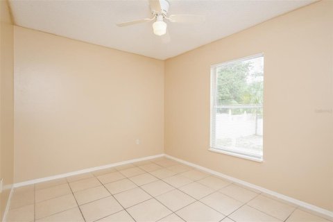 House in Winter Haven, Florida 3 bedrooms, 114.55 sq.m. № 1397279 - photo 12