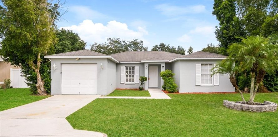 House in Winter Haven, Florida 3 bedrooms, 114.55 sq.m. № 1397279