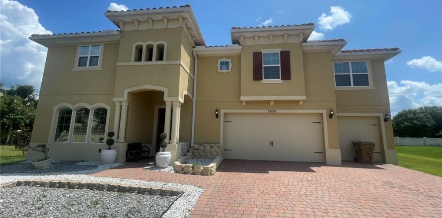 Casa en Kissimmee, Florida 5 dormitorios, 370.68 m2 № 1307646