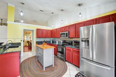 Villa ou maison à vendre à Davie, Floride: 4 chambres, 209.4 m2 № 1360806 - photo 18