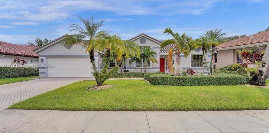 Villa ou maison à Davie, Floride 4 chambres, 209.4 m2 № 1360806