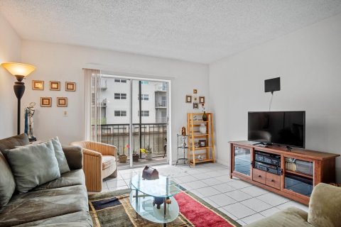 Condo in Fort Lauderdale, Florida, 2 bedrooms  № 1065569 - photo 13