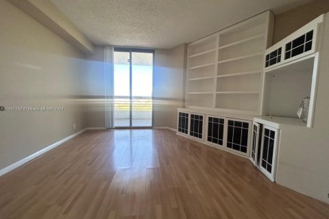 Copropriété à vendre à Aventura, Floride: 2 chambres, 109.72 m2 № 1331491 - photo 22