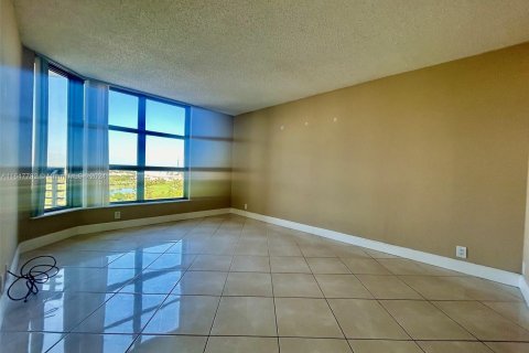 Copropriété à vendre à Aventura, Floride: 2 chambres, 109.72 m2 № 1331491 - photo 29