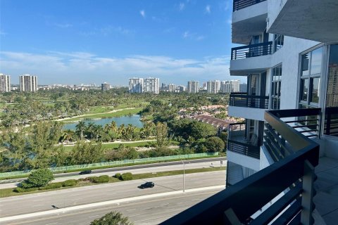 Condominio en venta en Aventura, Florida, 2 dormitorios, 109.72 m2 № 1331491 - foto 4