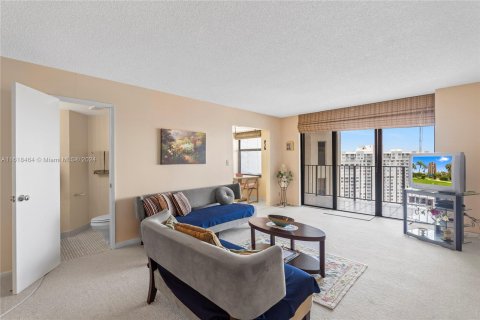 Condo in Aventura, Florida, 1 bedroom  № 1239933 - photo 9