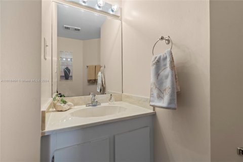 Condo in Aventura, Florida, 1 bedroom  № 1239933 - photo 22