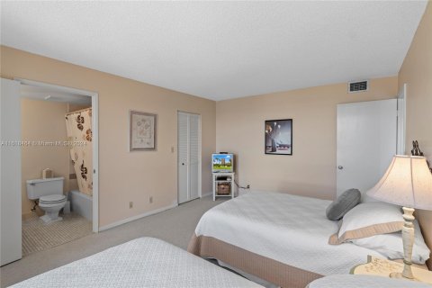 Condo in Aventura, Florida, 1 bedroom  № 1239933 - photo 14