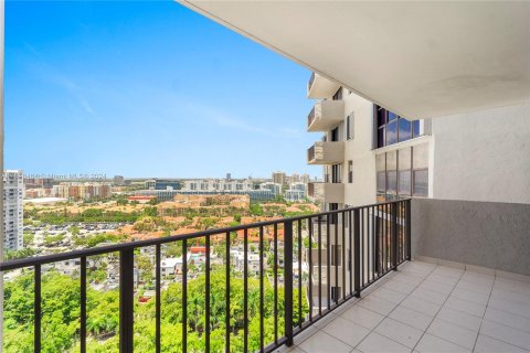 Condo in Aventura, Florida, 1 bedroom  № 1239933 - photo 26