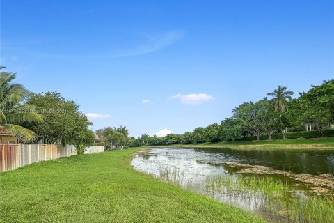 House in Weston, Florida 4 bedrooms, 183.76 sq.m. № 1328764 - photo 21