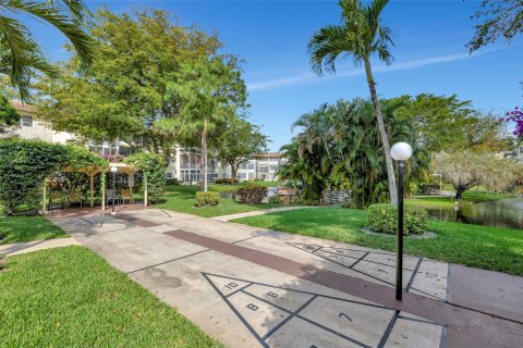 Condominio en venta en Lauderdale Lakes, Florida, 1 dormitorio, 63.55 m2 № 1068221 - foto 6