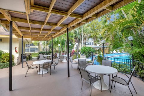 Condominio en venta en Lauderdale Lakes, Florida, 1 dormitorio, 63.55 m2 № 1068221 - foto 4