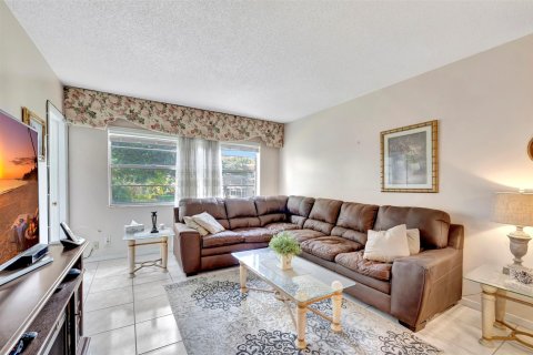 Condominio en venta en Lauderdale Lakes, Florida, 1 dormitorio, 63.55 m2 № 1068221 - foto 21