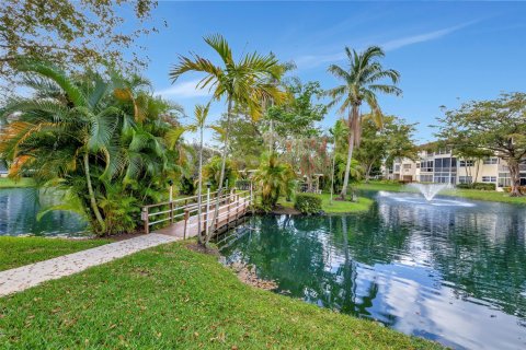 Condominio en venta en Lauderdale Lakes, Florida, 1 dormitorio, 63.55 m2 № 1068221 - foto 8