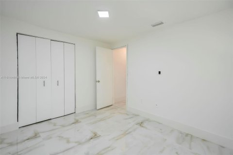 Villa ou maison à vendre à Miami Gardens, Floride: 4 chambres, 126.25 m2 № 1241411 - photo 8