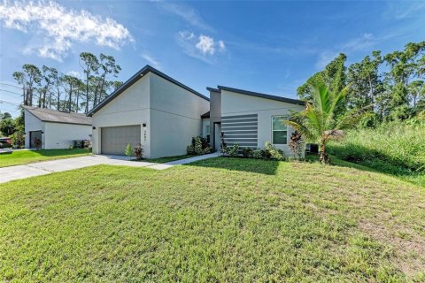 Villa ou maison à vendre à North Port, Floride: 4 chambres, 185.99 m2 № 1343992 - photo 3