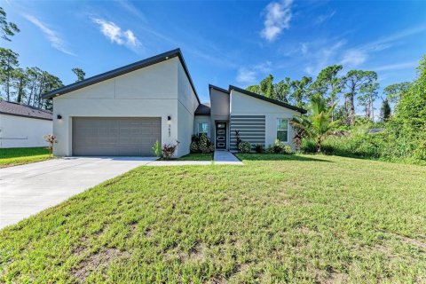 Villa ou maison à vendre à North Port, Floride: 4 chambres, 185.99 m2 № 1343992 - photo 1