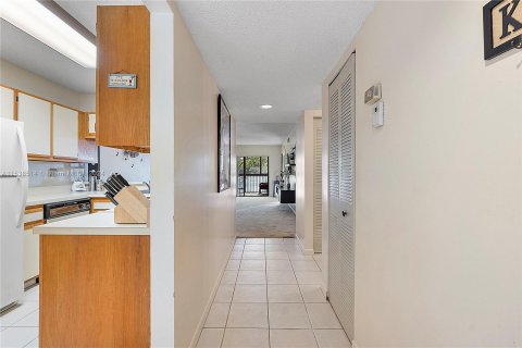 Condominio en venta en Tamarac, Florida, 2 dormitorios, 108.7 m2 № 1031056 - foto 4