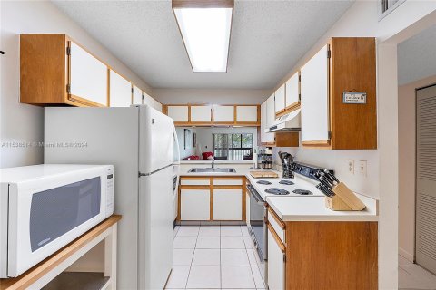 Condominio en venta en Tamarac, Florida, 2 dormitorios, 108.7 m2 № 1031056 - foto 8