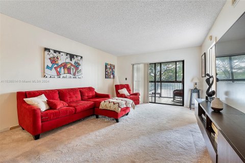 Condominio en venta en Tamarac, Florida, 2 dormitorios, 108.7 m2 № 1031056 - foto 14
