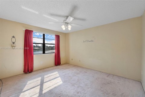 Condominio en venta en Tamarac, Florida, 2 dormitorios, 108.7 m2 № 1031056 - foto 24