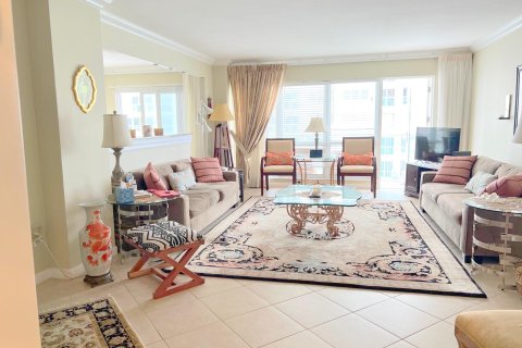 Condo in Fort Lauderdale, Florida, 2 bedrooms  № 1049964 - photo 24