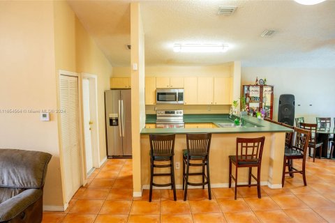 House in Homestead, Florida 4 bedrooms, 147.34 sq.m. № 1352055 - photo 8