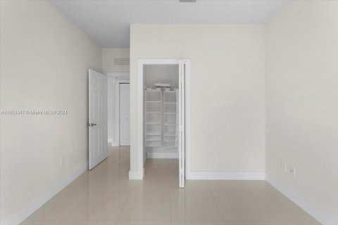 Villa ou maison à vendre à Cutler Bay, Floride: 5 chambres, 251.86 m2 № 1352057 - photo 17