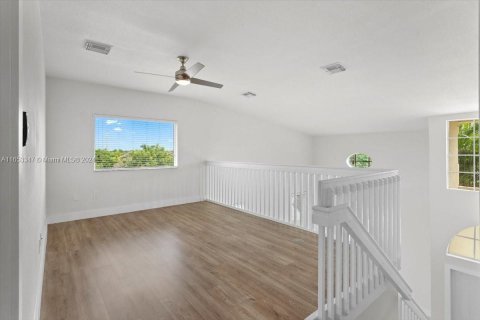 Villa ou maison à vendre à Cutler Bay, Floride: 5 chambres, 251.86 m2 № 1352057 - photo 8