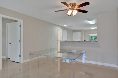 House in Delray Beach, Florida 2 bedrooms, 113.9 sq.m. № 1076767 - photo 21