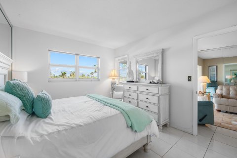 Condo in Lauderdale-by-the-Sea, Florida, 2 bedrooms  № 1076874 - photo 8
