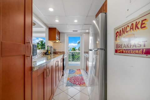 Copropriété à vendre à Fort Lauderdale, Floride: 2 chambres, 102.19 m2 № 1076876 - photo 20